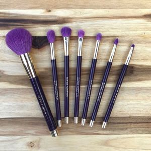 LE Sonia Kashuk Makeup Brush Set